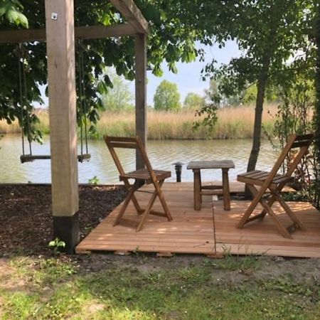 Gezellige Pipo Met Grote Schommel Aan Het Water Villa Medemblik Ngoại thất bức ảnh