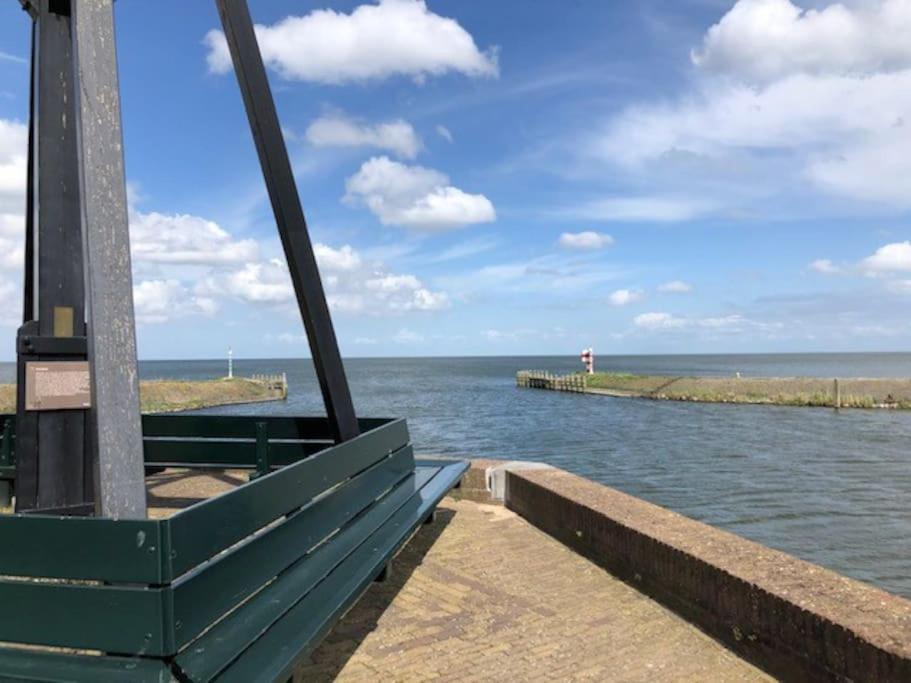 Gezellige Pipo Met Grote Schommel Aan Het Water Villa Medemblik Ngoại thất bức ảnh