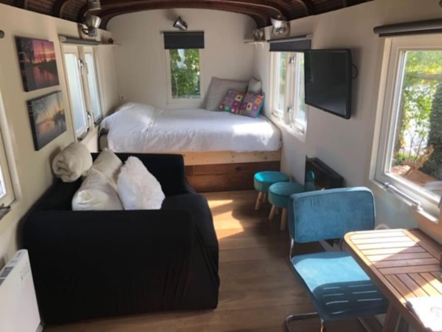 Gezellige Pipo Met Grote Schommel Aan Het Water Villa Medemblik Ngoại thất bức ảnh