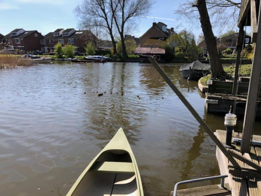 Gezellige Pipo Met Grote Schommel Aan Het Water Villa Medemblik Ngoại thất bức ảnh